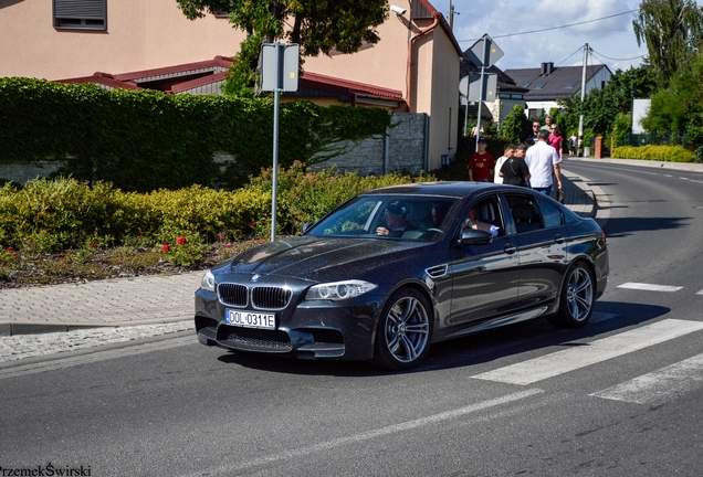 BMW M5 F10 2011