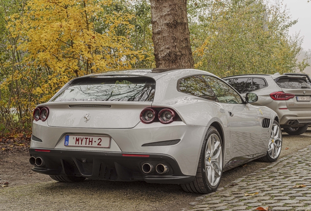 Ferrari GTC4Lusso T