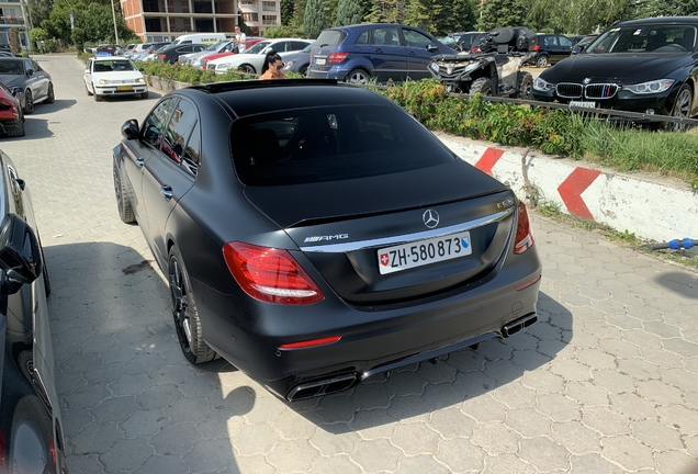 Mercedes-AMG E 63 S W213