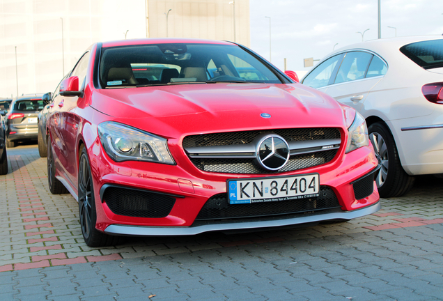 Mercedes-Benz CLA 45 AMG C117