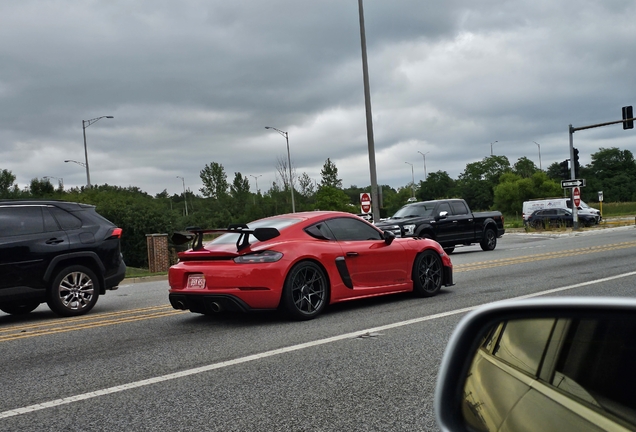 Porsche 718 Cayman GT4 RS Weissach Package