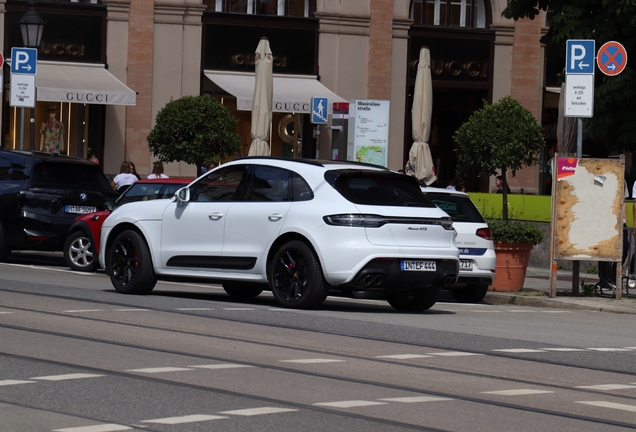 Porsche 95B Macan GTS MkIII