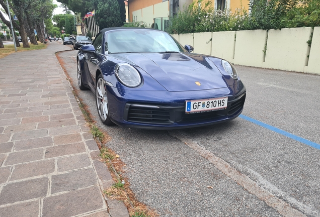 Porsche 992 Carrera 4S Cabriolet