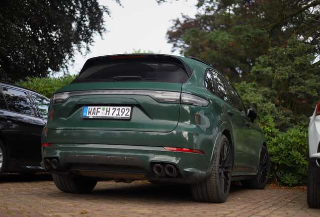 Porsche 9YA Cayenne GTS