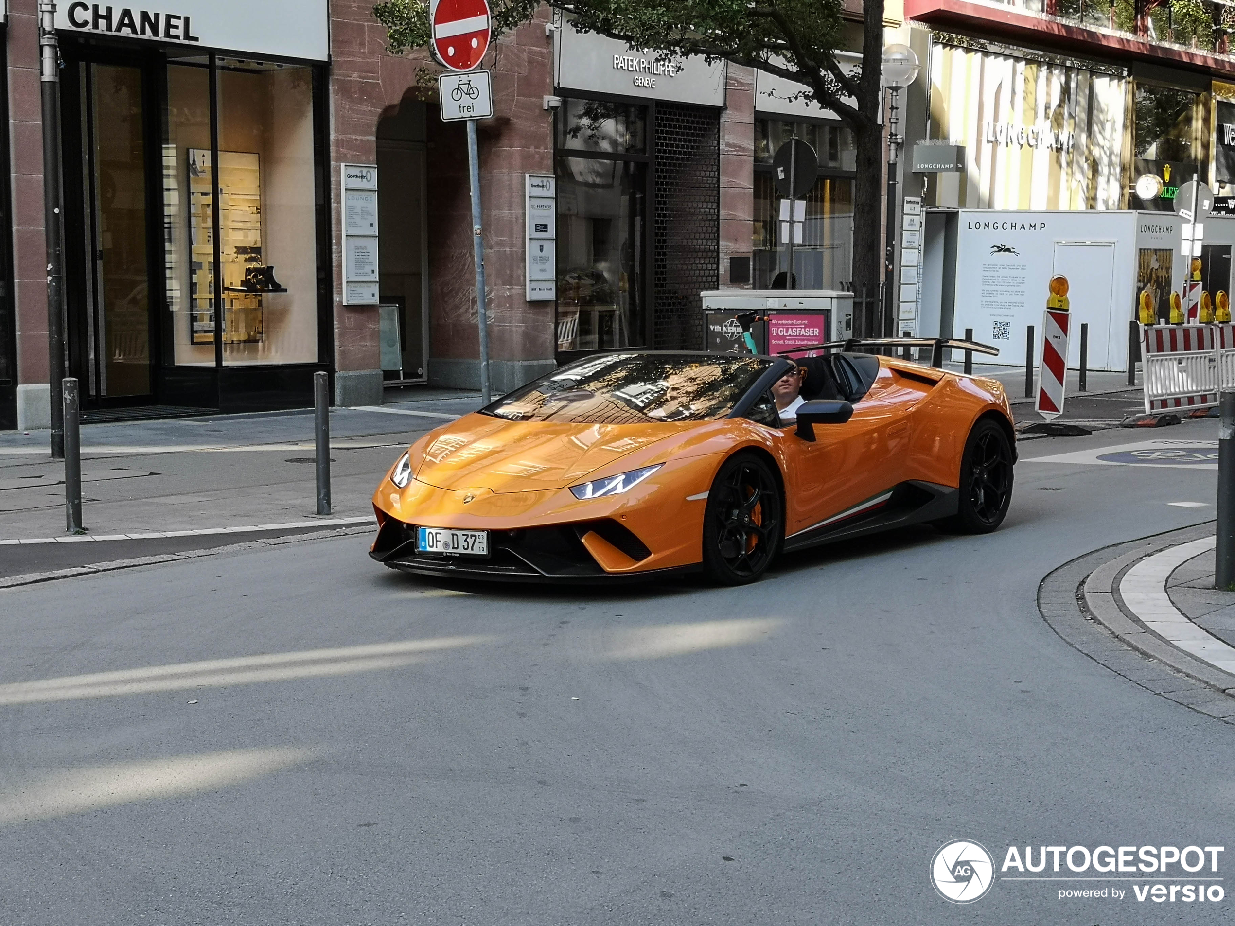 Lamborghini Huracán LP640-4 Performante Spyder