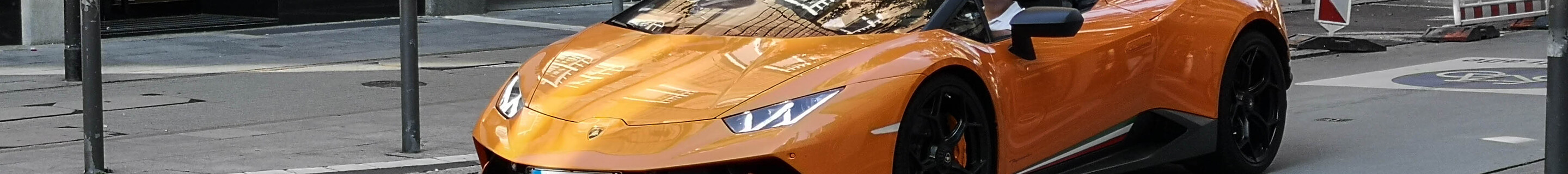 Lamborghini Huracán LP640-4 Performante Spyder