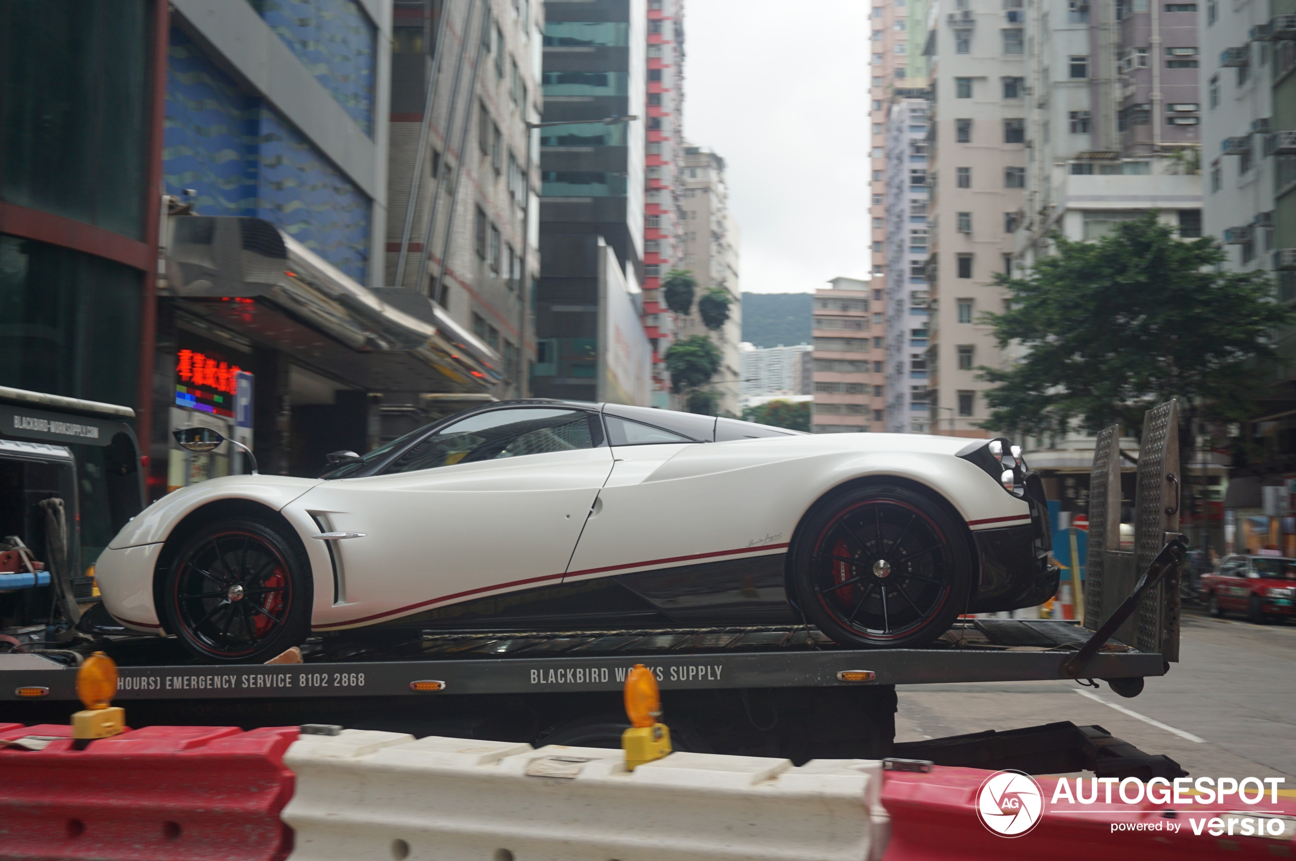 Een prachtige Huayra Pacchetto Tempesta verschijnt in Hong Kong