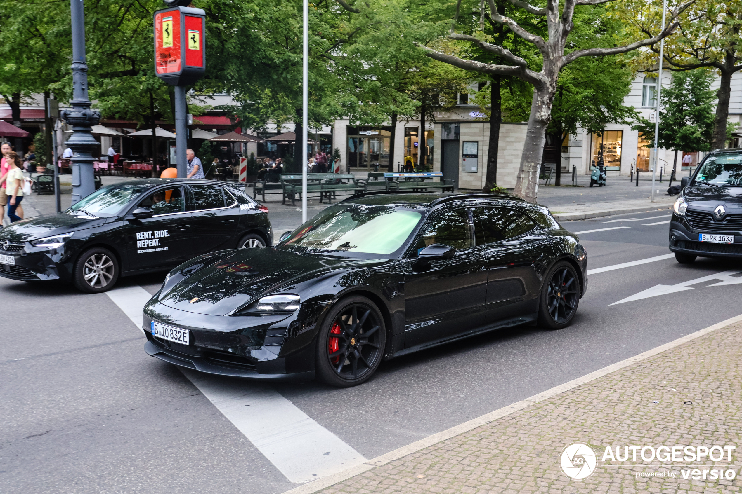 Porsche Taycan GTS Sport Turismo