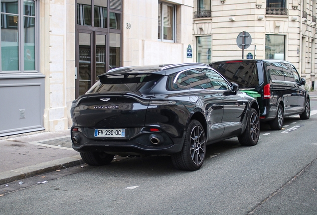 Aston Martin DBX