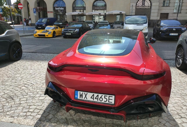 Aston Martin V8 Vantage 2018