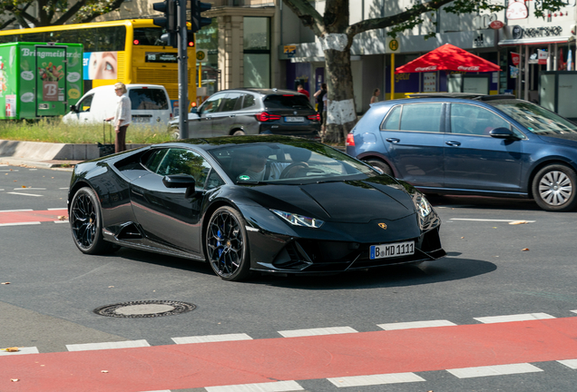 Lamborghini Huracán LP640-4 EVO