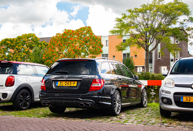 Mercedes-Benz C 63 AMG Estate 2012