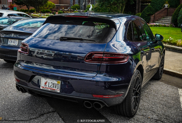 Porsche 95B Macan GTS