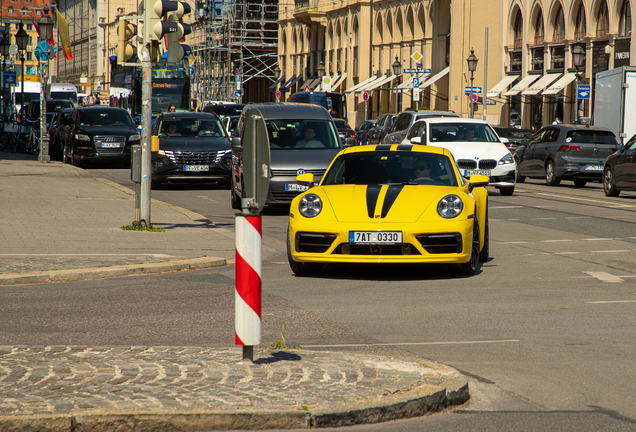 Porsche 992 Carrera 4S