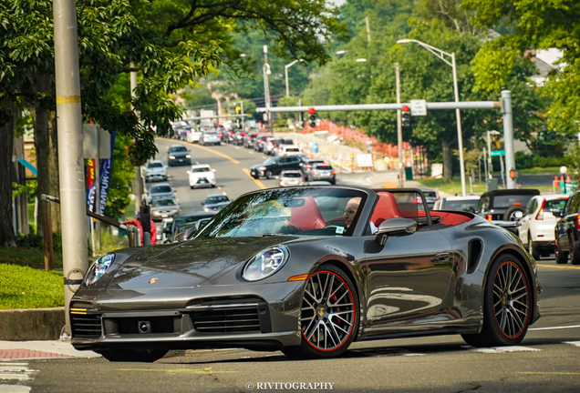 Porsche 992 Turbo Cabriolet