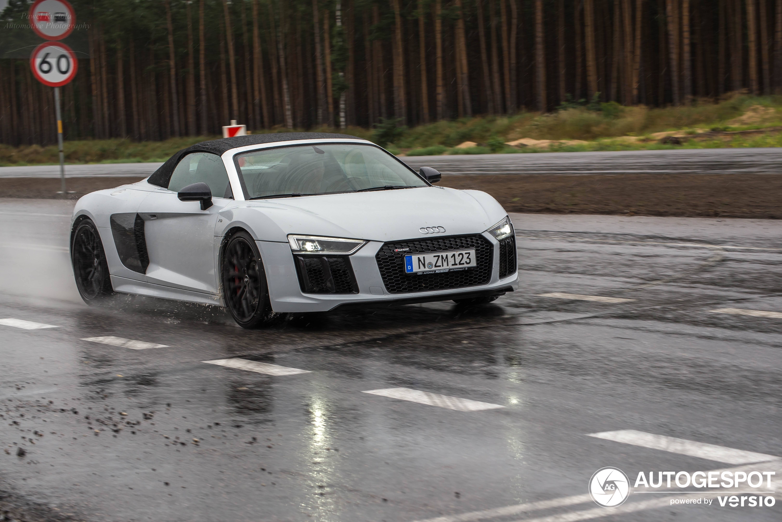 Audi R8 V10 Spyder 2016