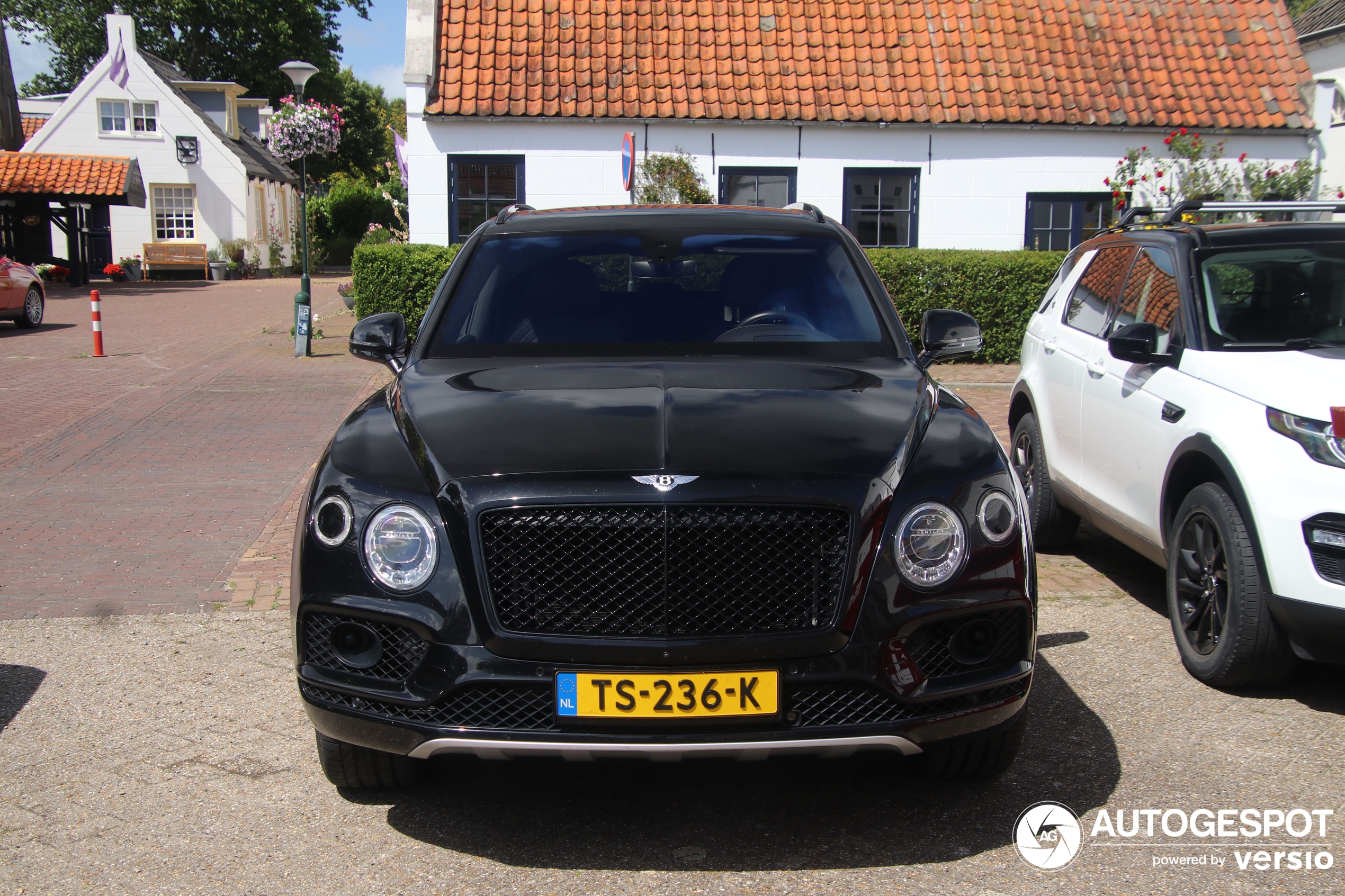 Bentley Bentayga V8