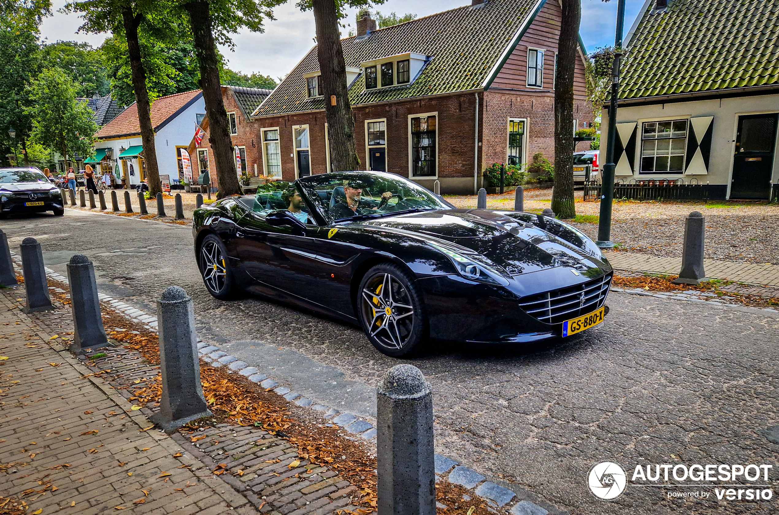 Ferrari California T