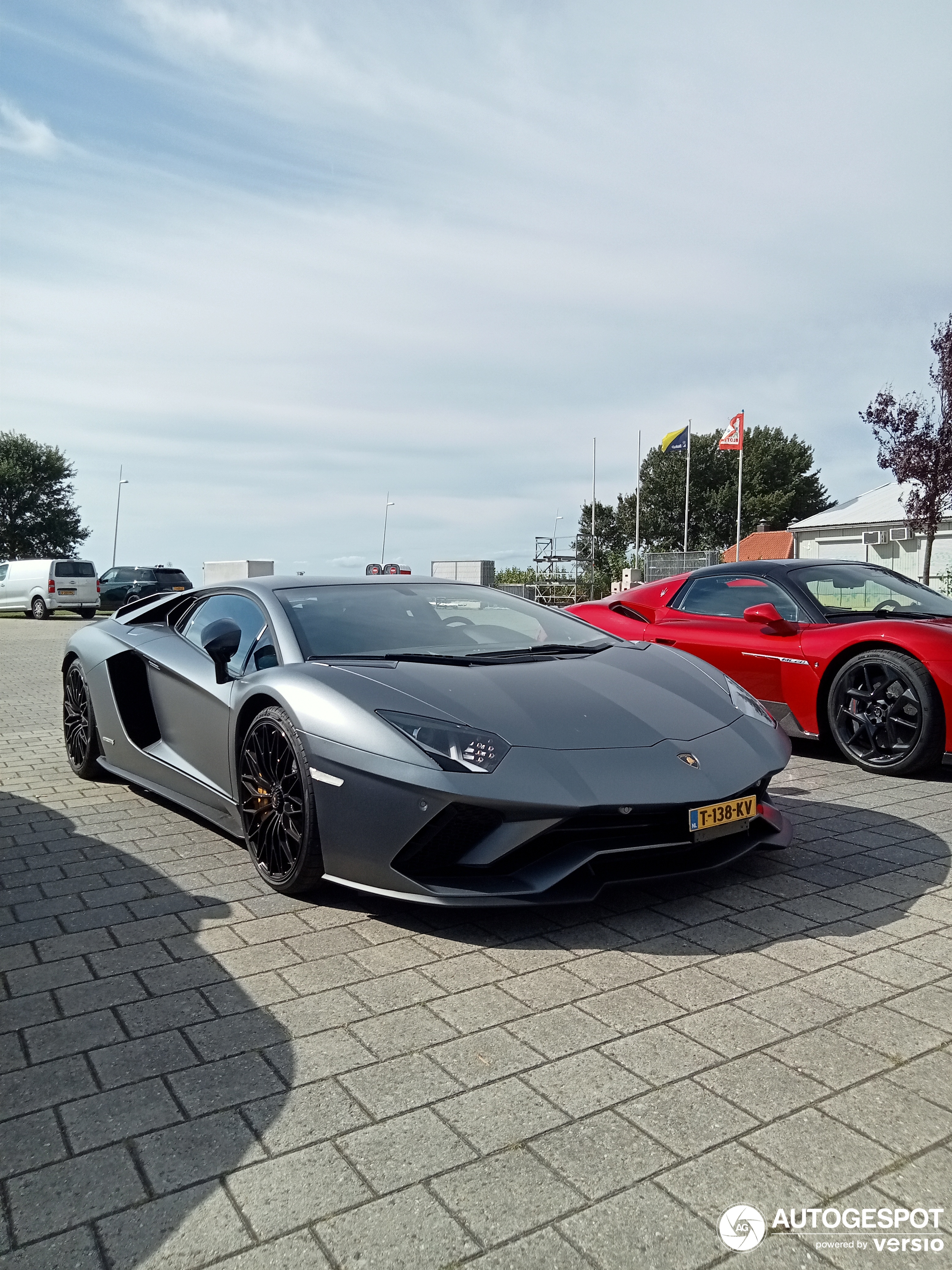 Lamborghini Aventador S LP740-4