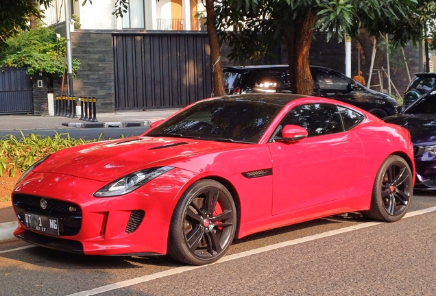 Jaguar F-TYPE S Coupé