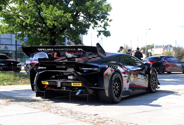 Lamborghini Huracán LP620-2 Super Trofeo EVO2