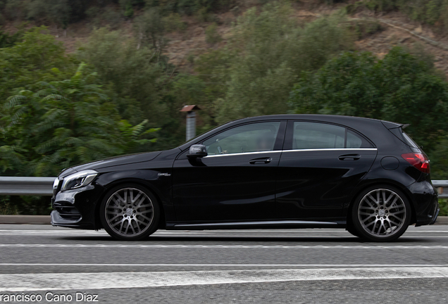 Mercedes-AMG A 45 W176 2015