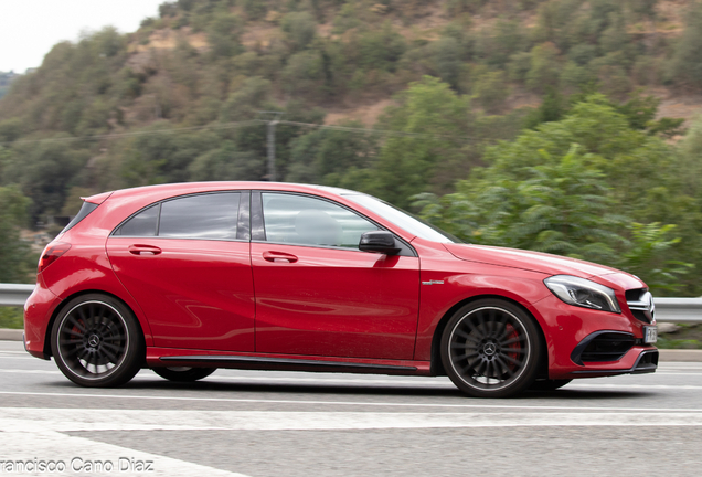 Mercedes-AMG A 45 W176 2015