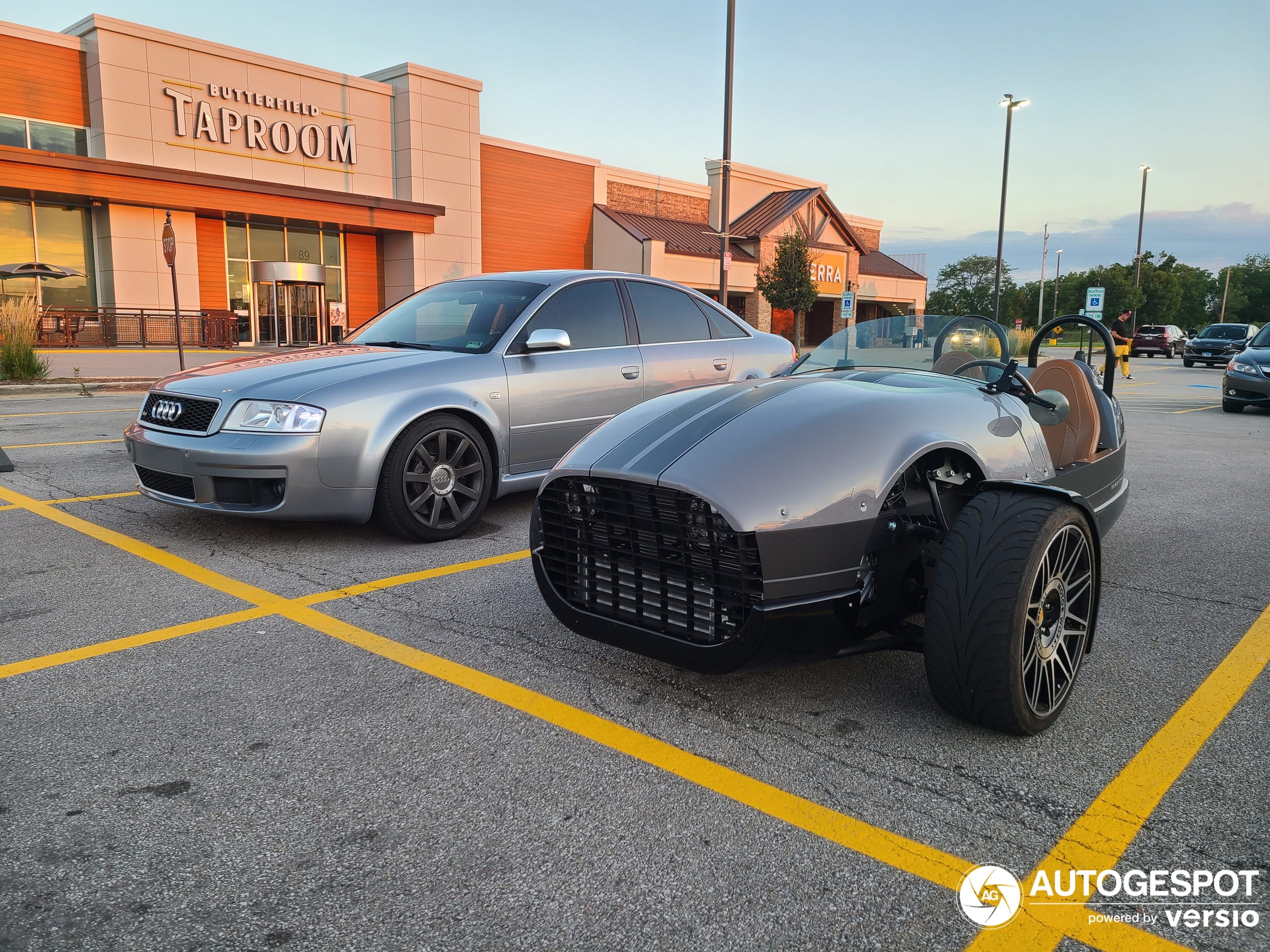 Vanderhall Venice