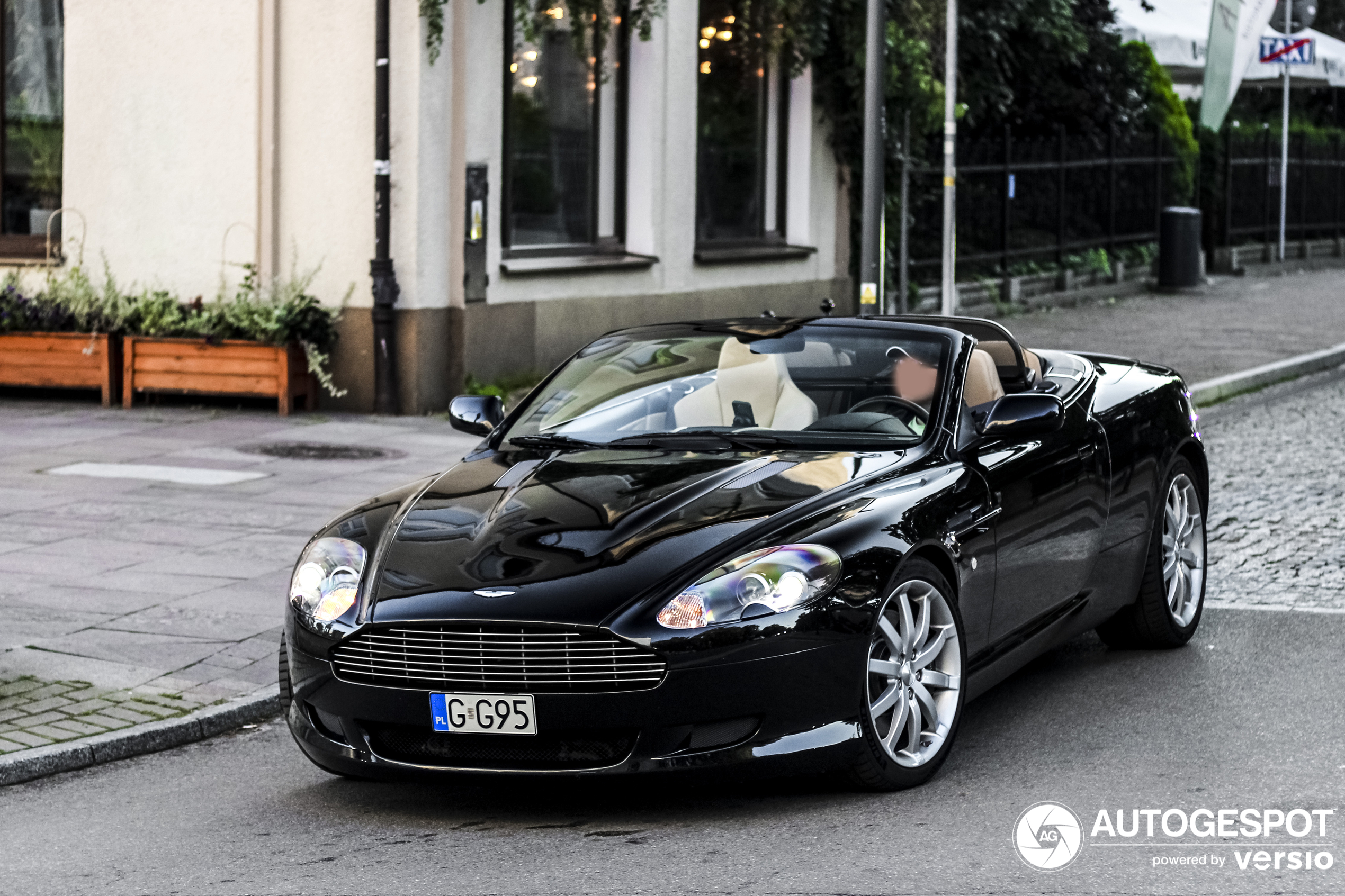 Aston Martin DB9 Volante