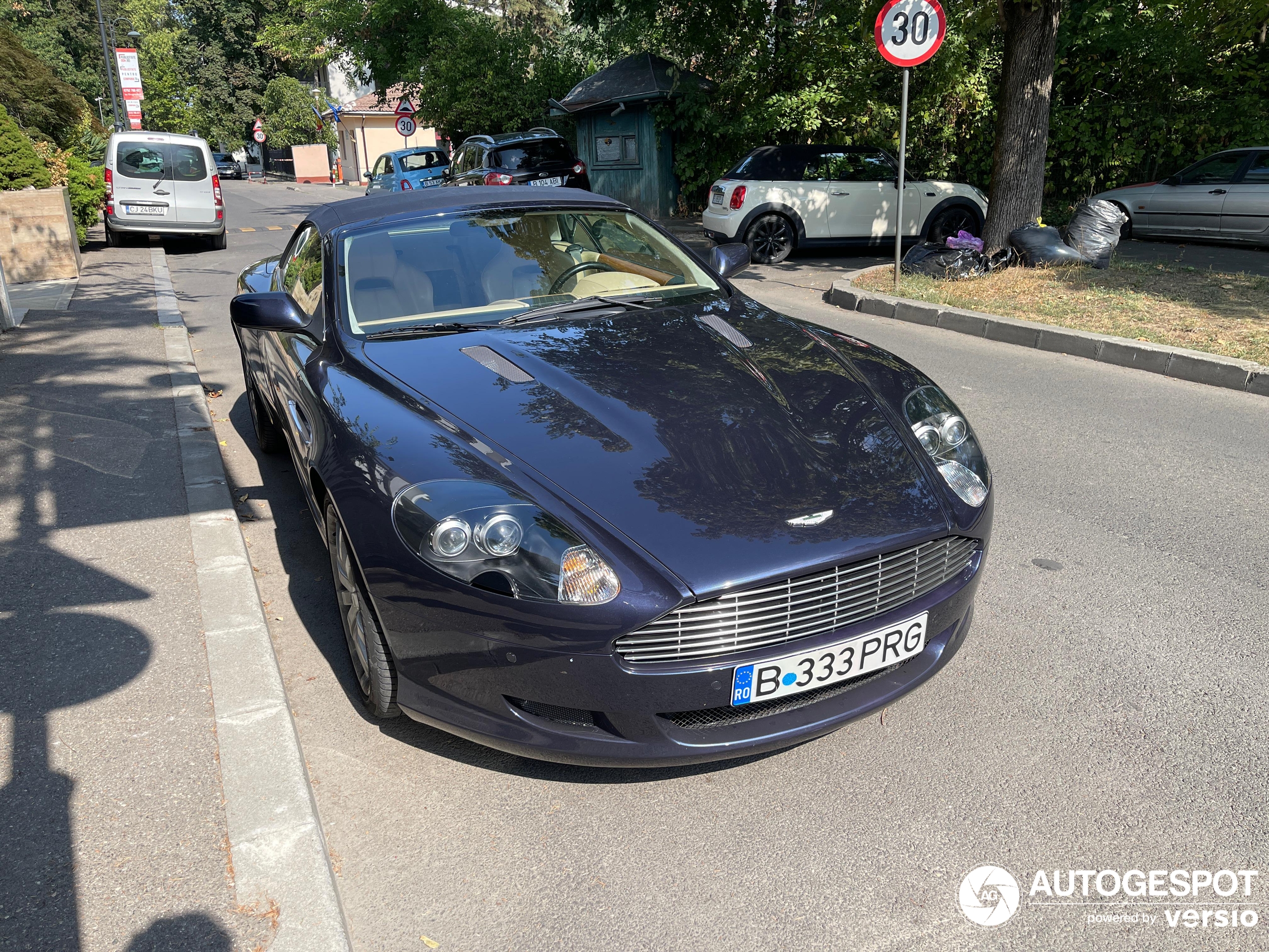 Aston Martin DB9 Volante