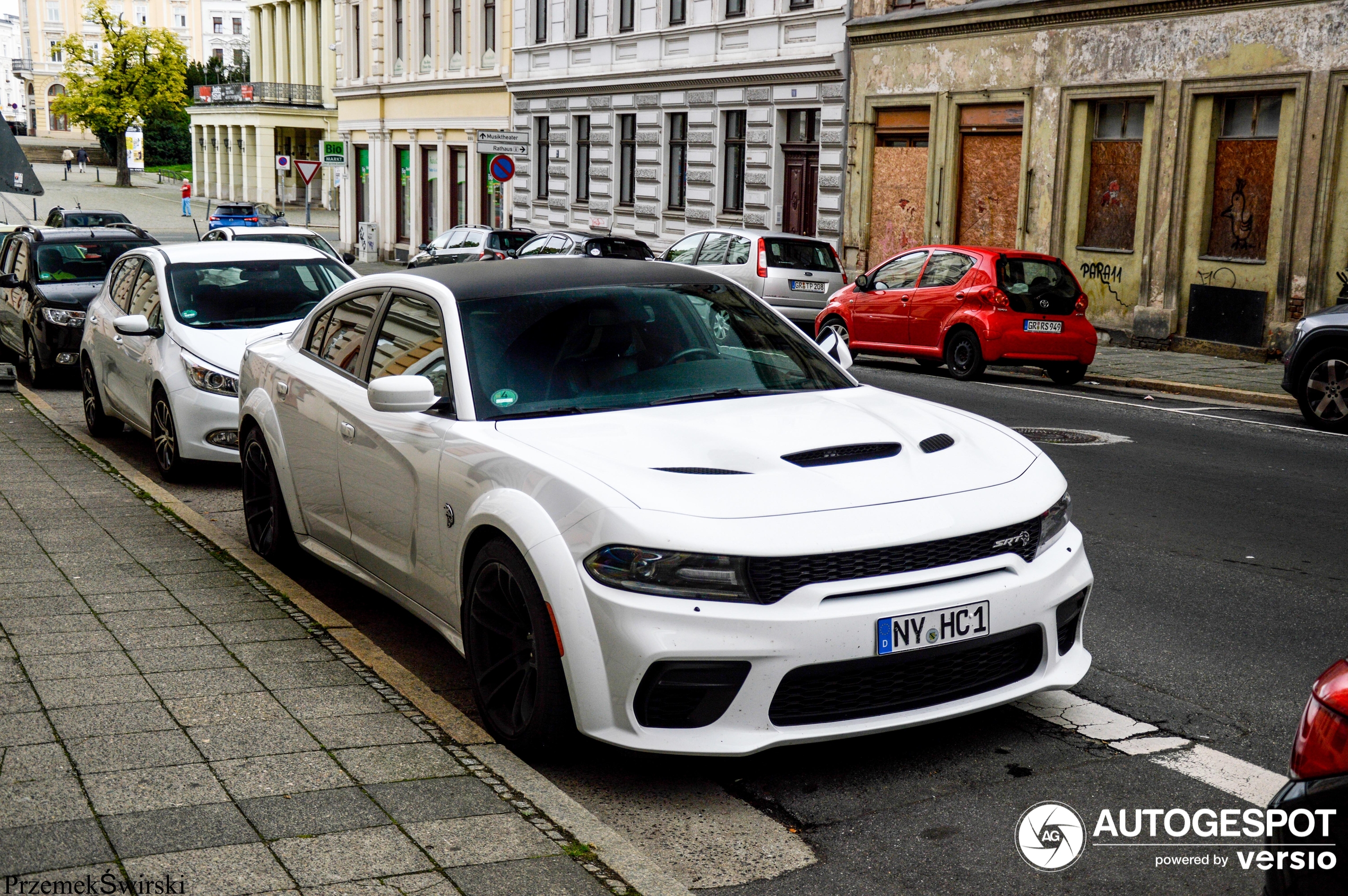 Dodge Charger SRT Hellcat Widebody