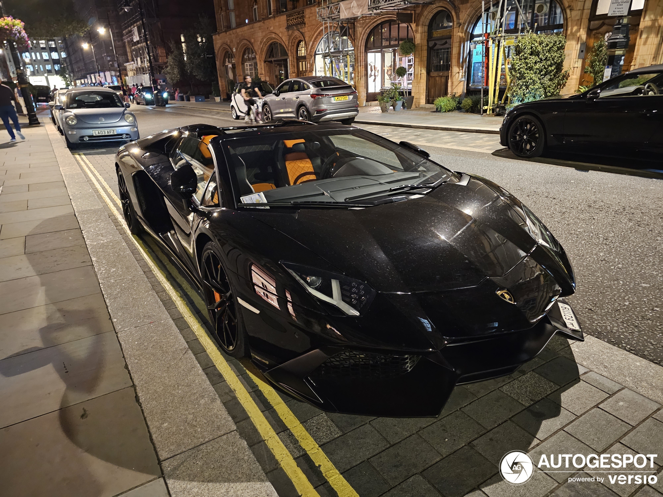 Lamborghini Aventador LP700-4 Roadster