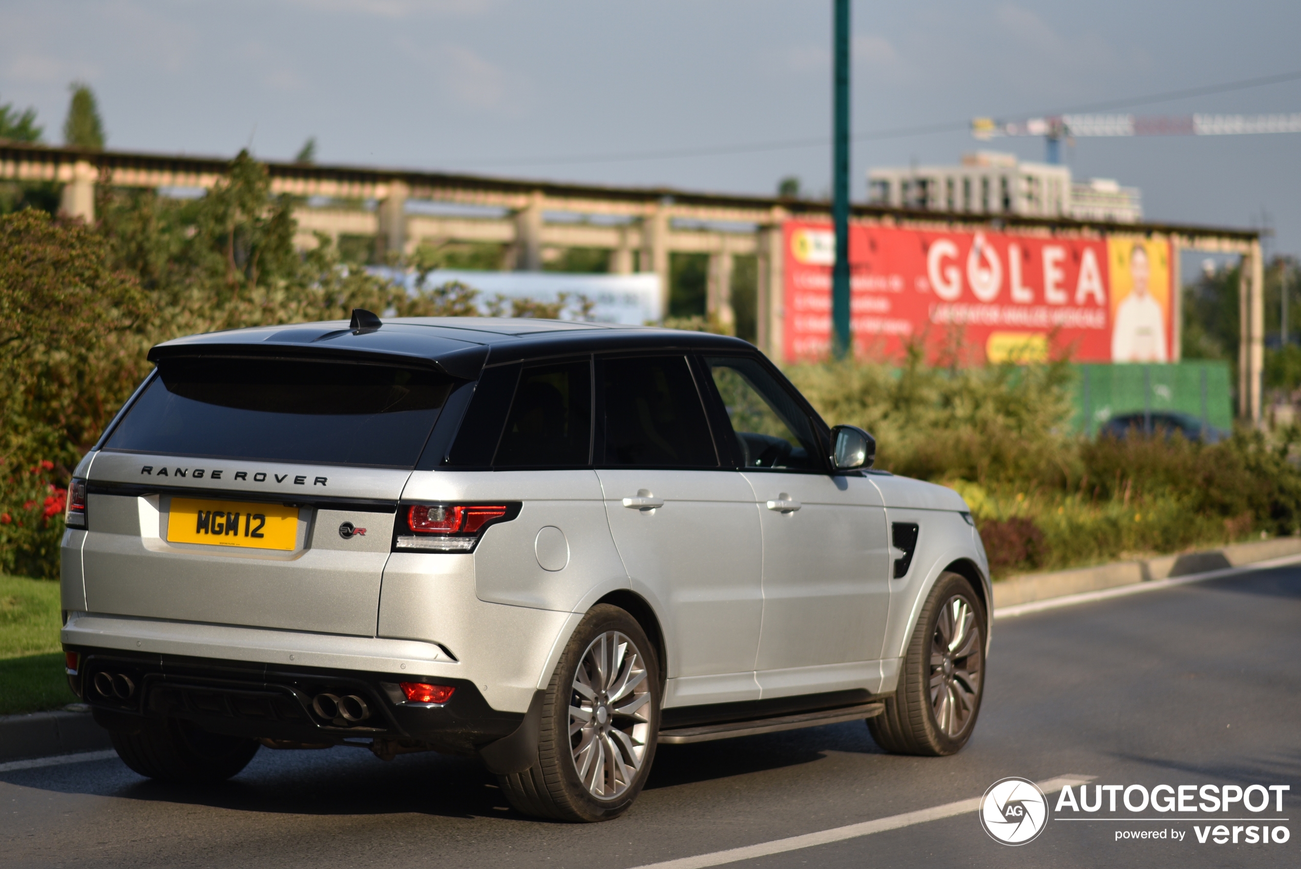 Land Rover Range Rover Sport SVR