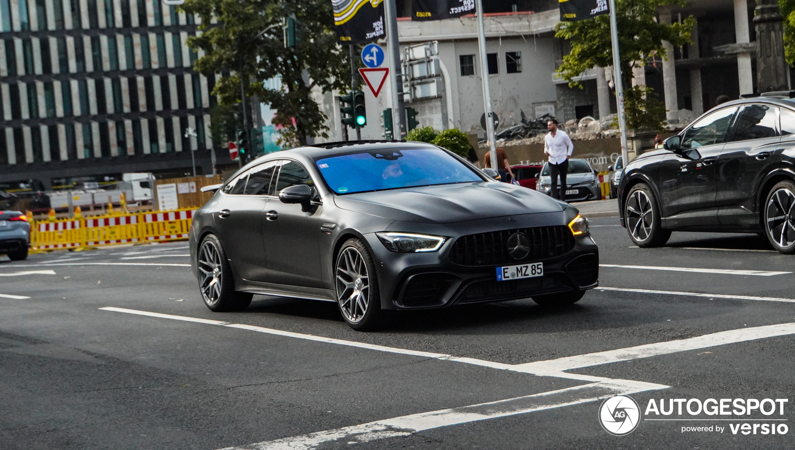 Mercedes-AMG GT 63 S X290