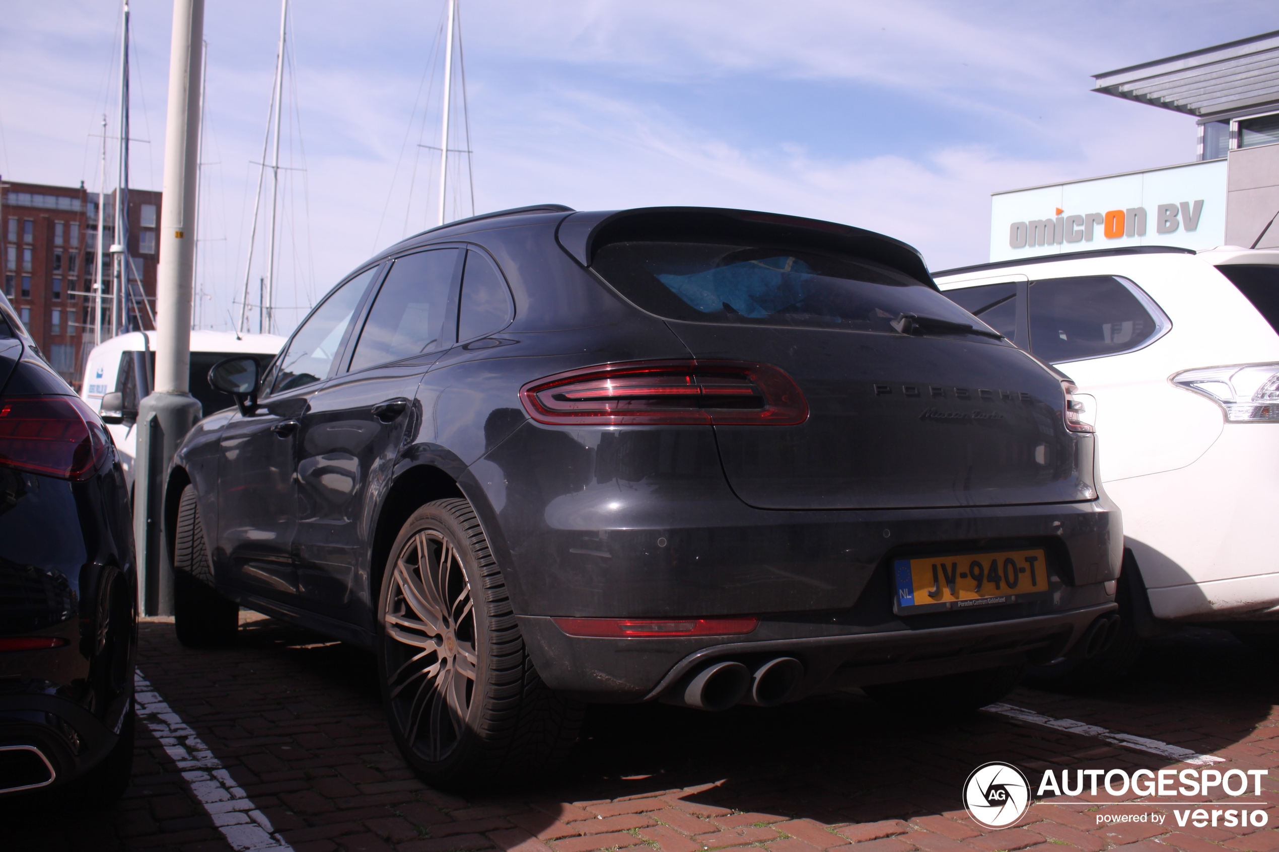 Porsche 95B Macan Turbo