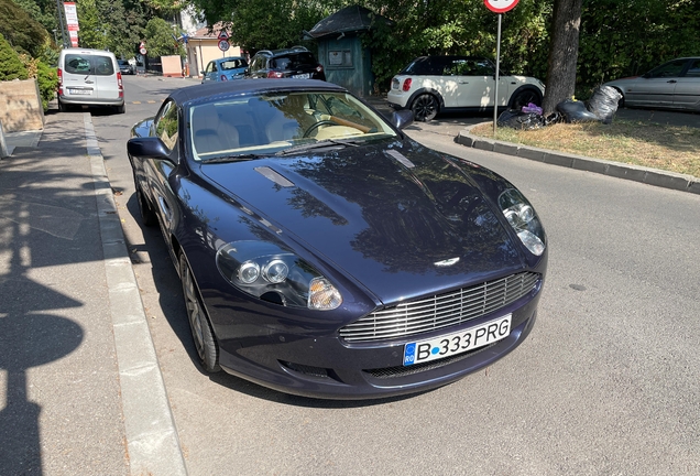 Aston Martin DB9 Volante