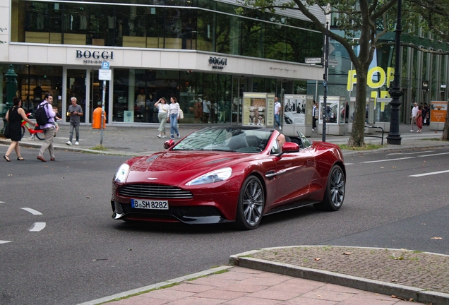 Aston Martin Vanquish Volante