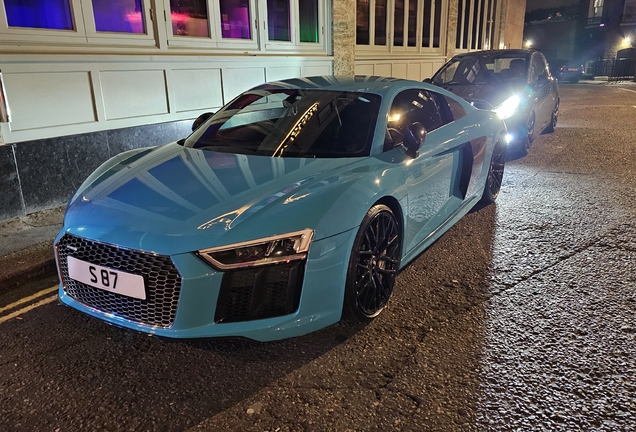 Audi R8 V10 Plus 2015