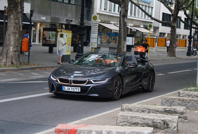 BMW i8 Roadster Ultimate Sophisto Edition