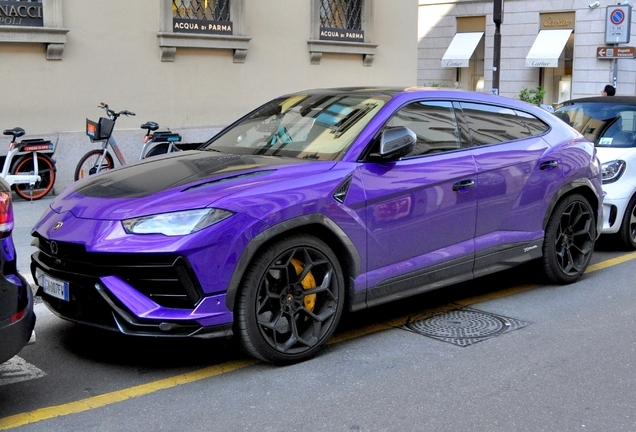 Lamborghini Urus Performante