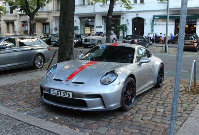 Porsche 992 GT3 Touring