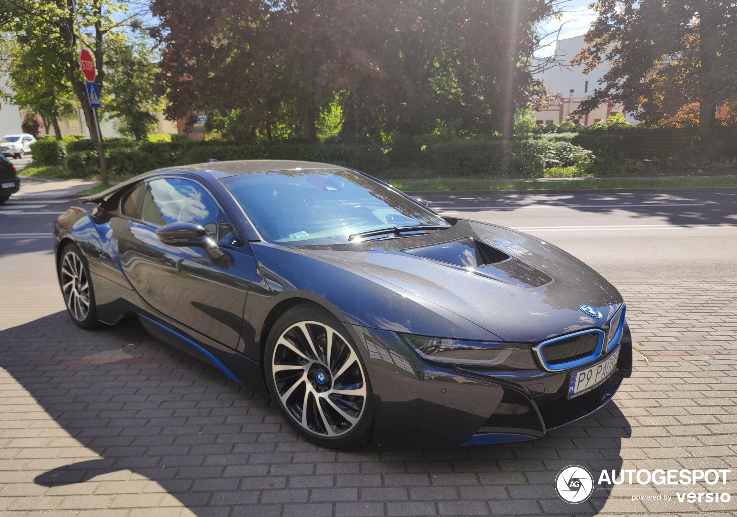 BMW i8