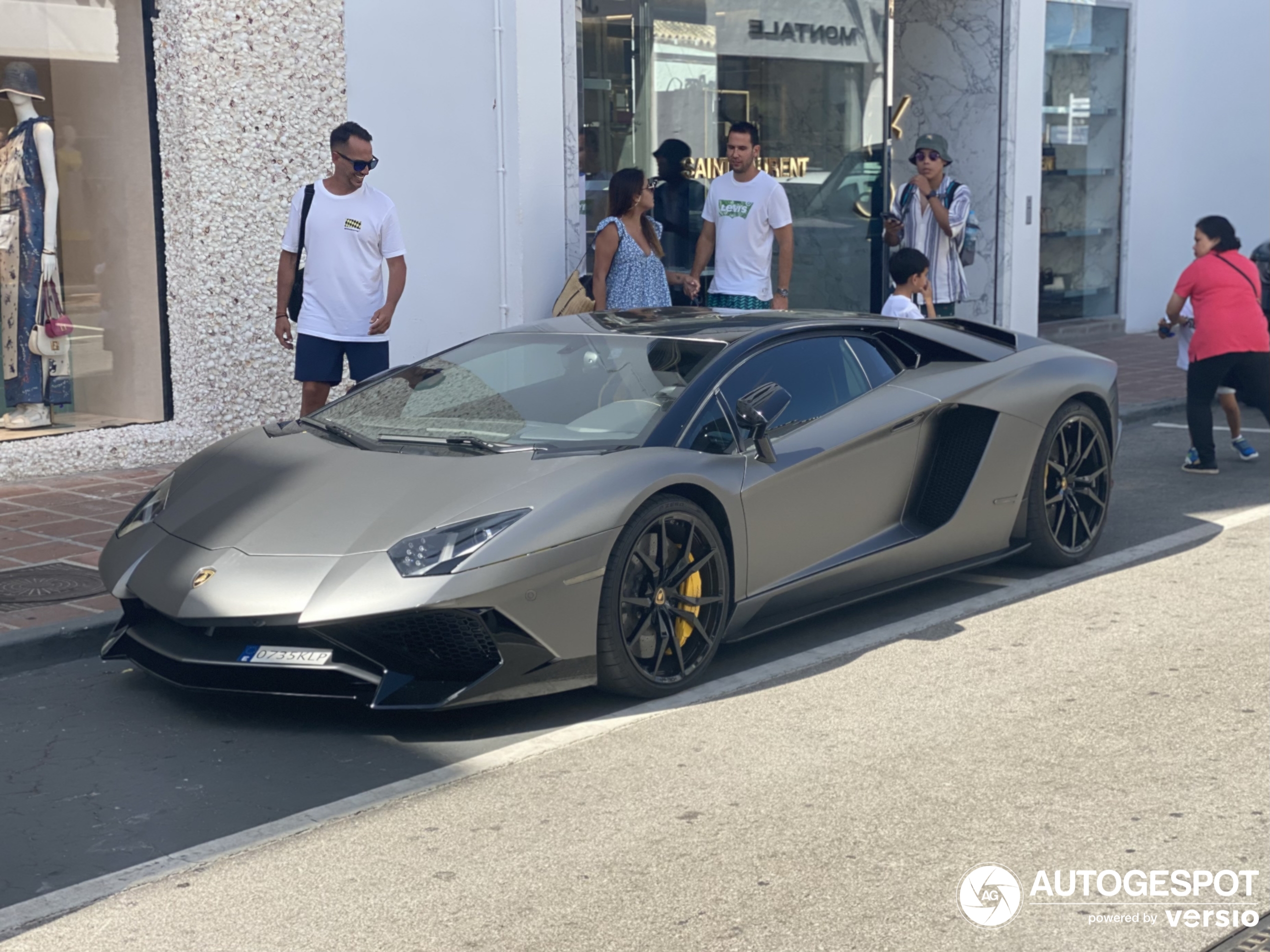 Lamborghini Aventador S LP740-4