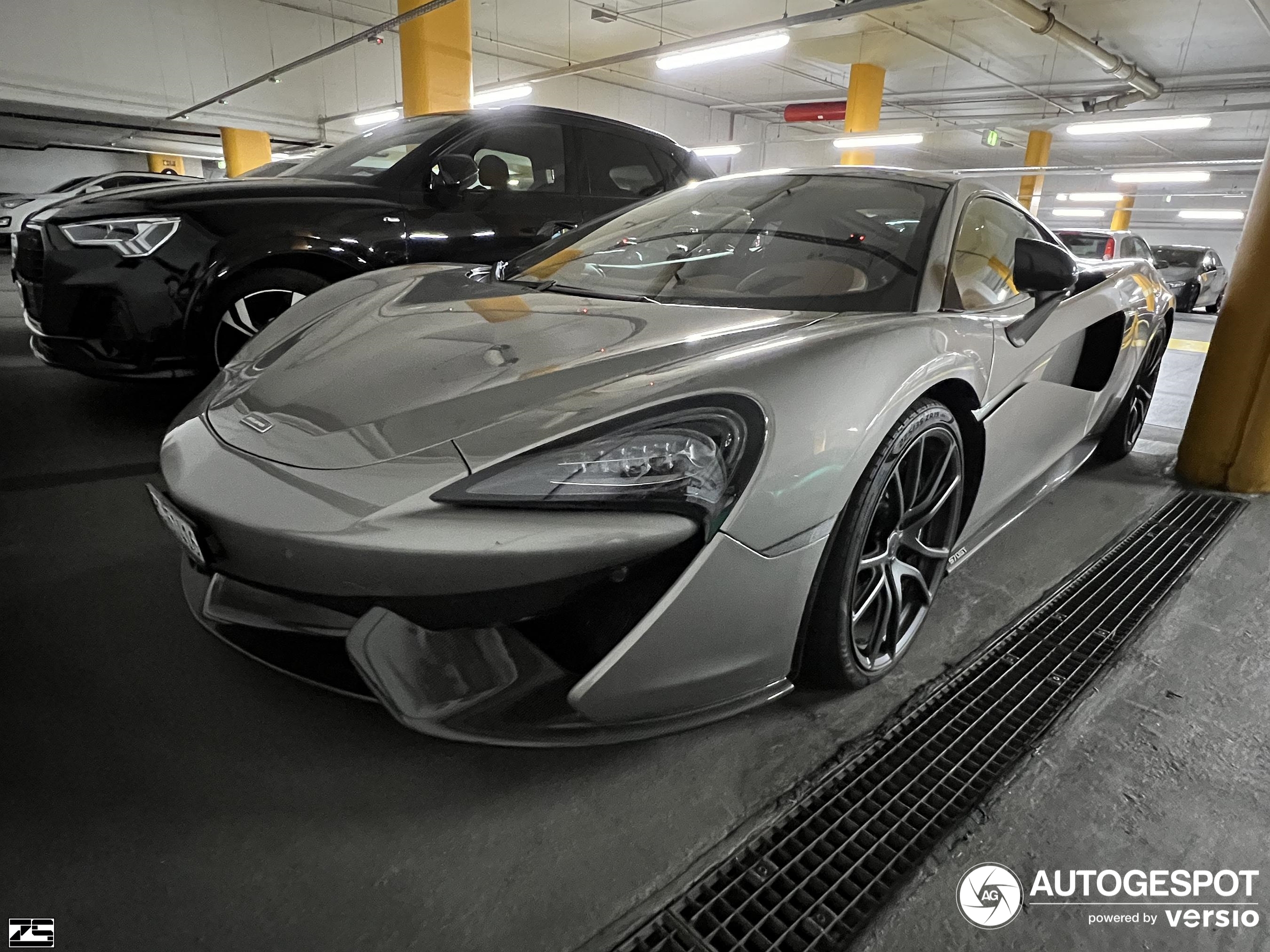 McLaren 570GT