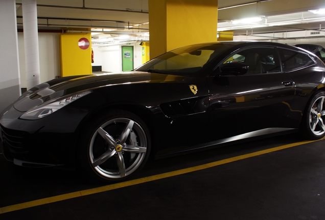 Ferrari GTC4Lusso