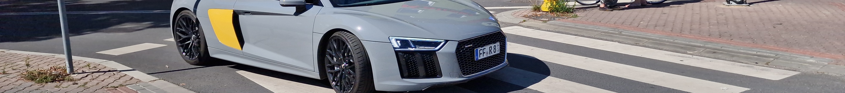 Audi R8 V10 Plus 2015