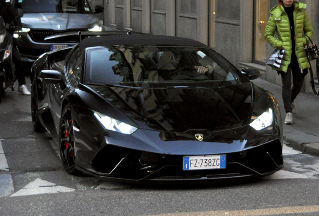 Lamborghini Huracán LP640-4 Performante Spyder