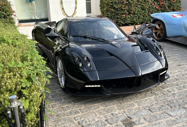 Pagani Huayra Roadster