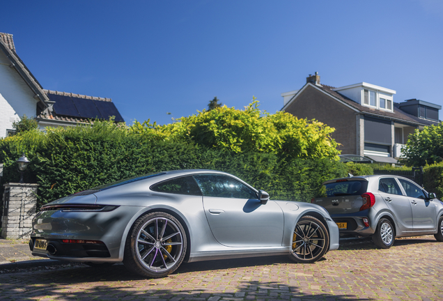 Porsche 992 Carrera 4S