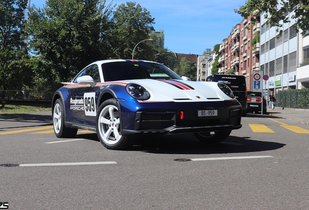 Porsche 992 Dakar